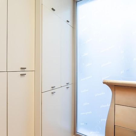 Central Market Lux Apartment Валенсия Екстериор снимка