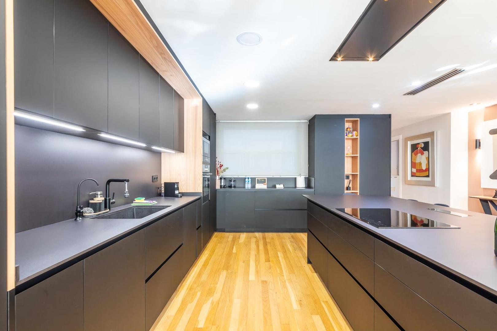 Central Market Lux Apartment Валенсия Екстериор снимка