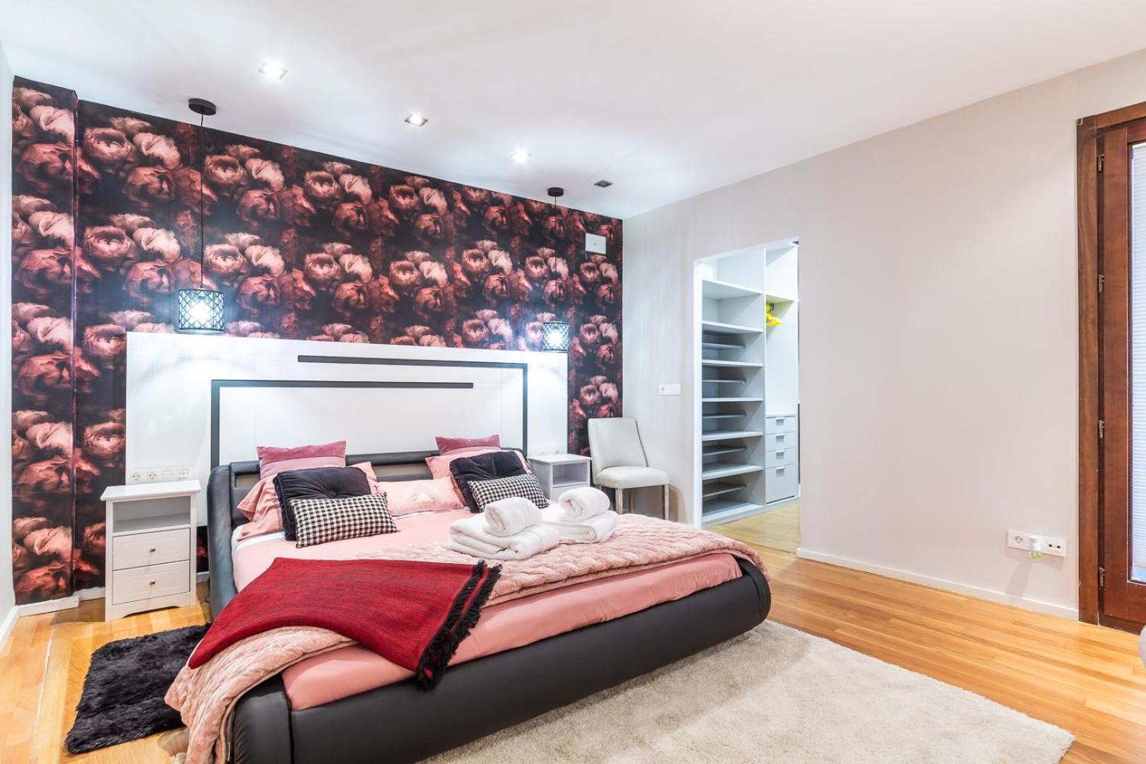 Central Market Lux Apartment Валенсия Екстериор снимка