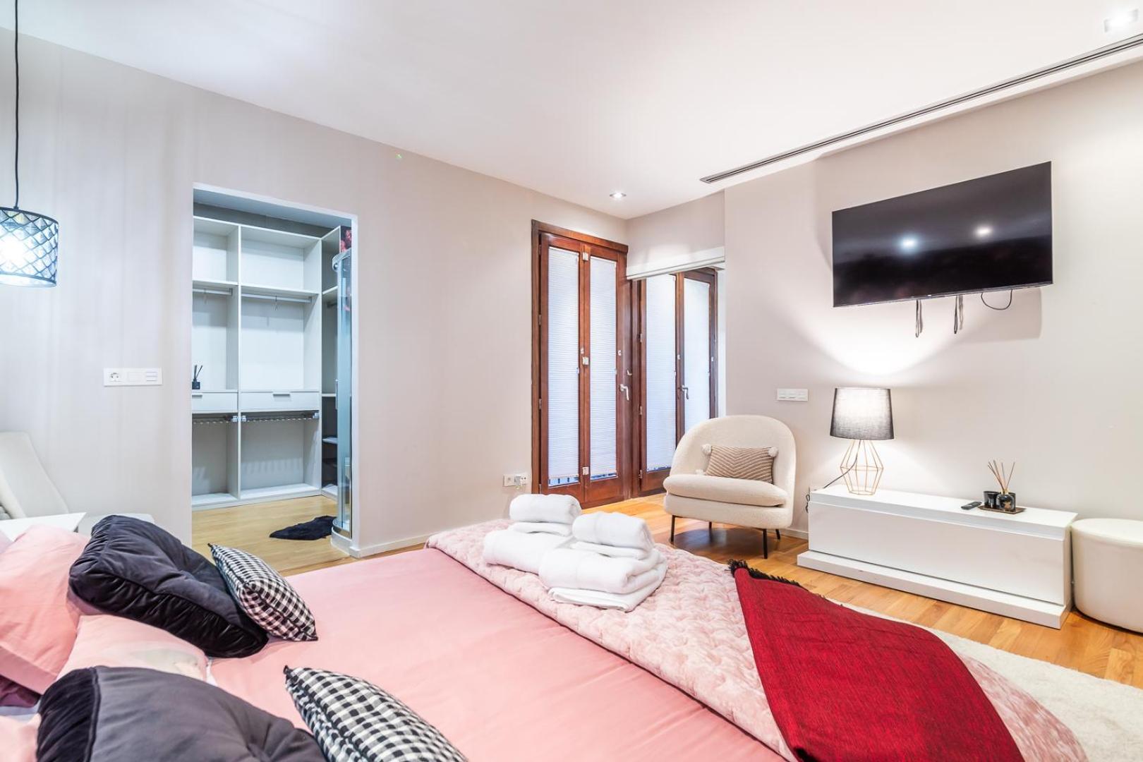 Central Market Lux Apartment Валенсия Екстериор снимка